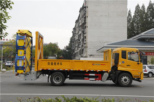 天津高速公路防撞车厂家及东风天锦防撞缓冲车的应用